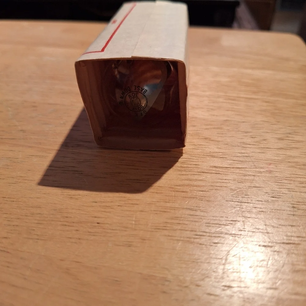 🎀Vintage Canadian General Electric Projection Lamp Bulb - Picture 5 of 6